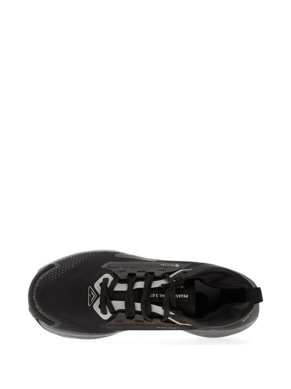NIKE GORO TEX