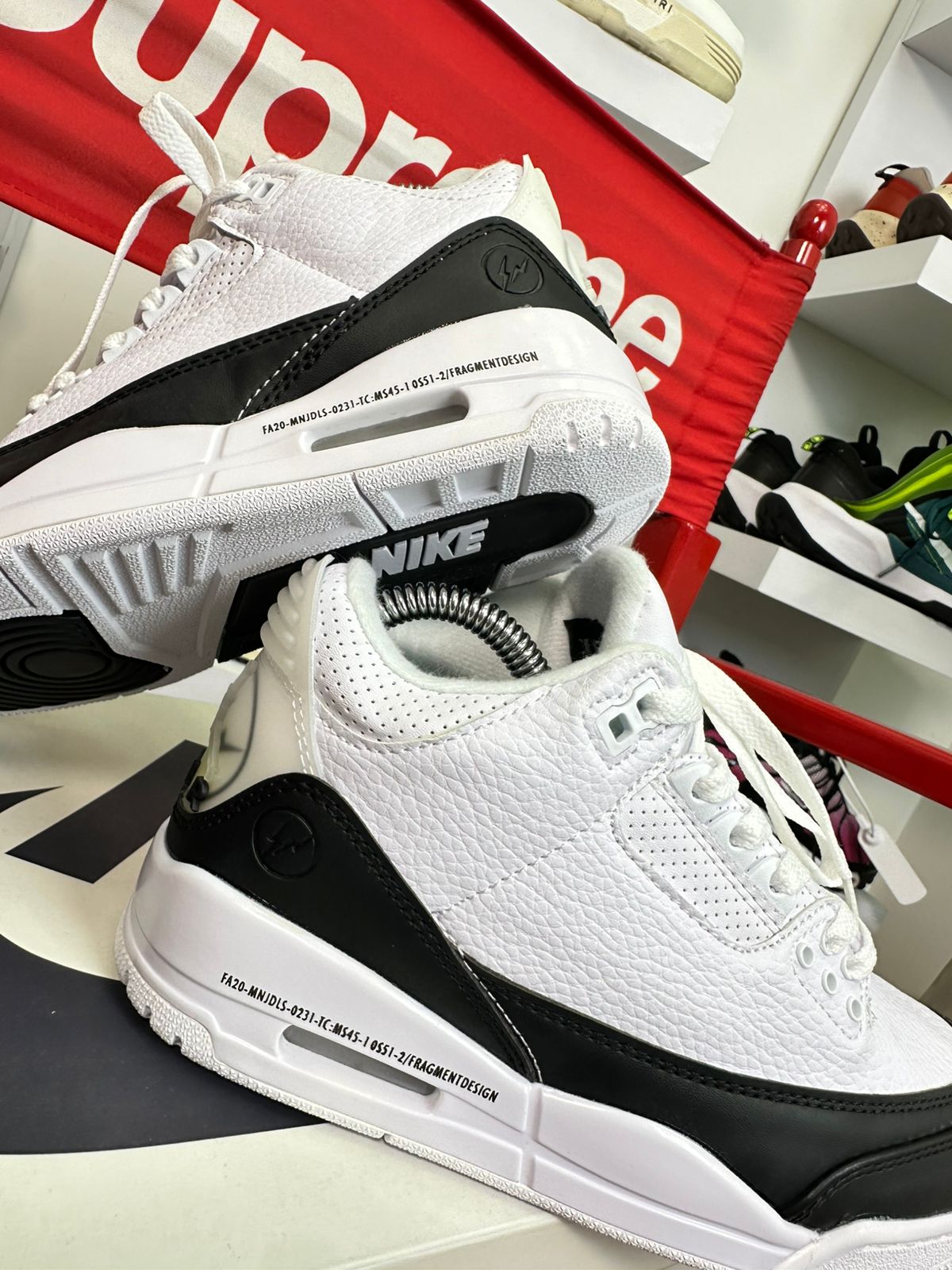 NIKE JORDAN RETRO 3 PANDA - DAMA Y HOMBRE