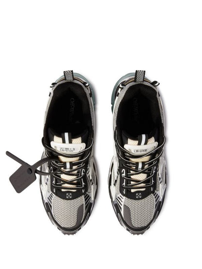 OFF WHITE