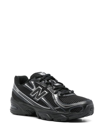 NEW BALANCE 740