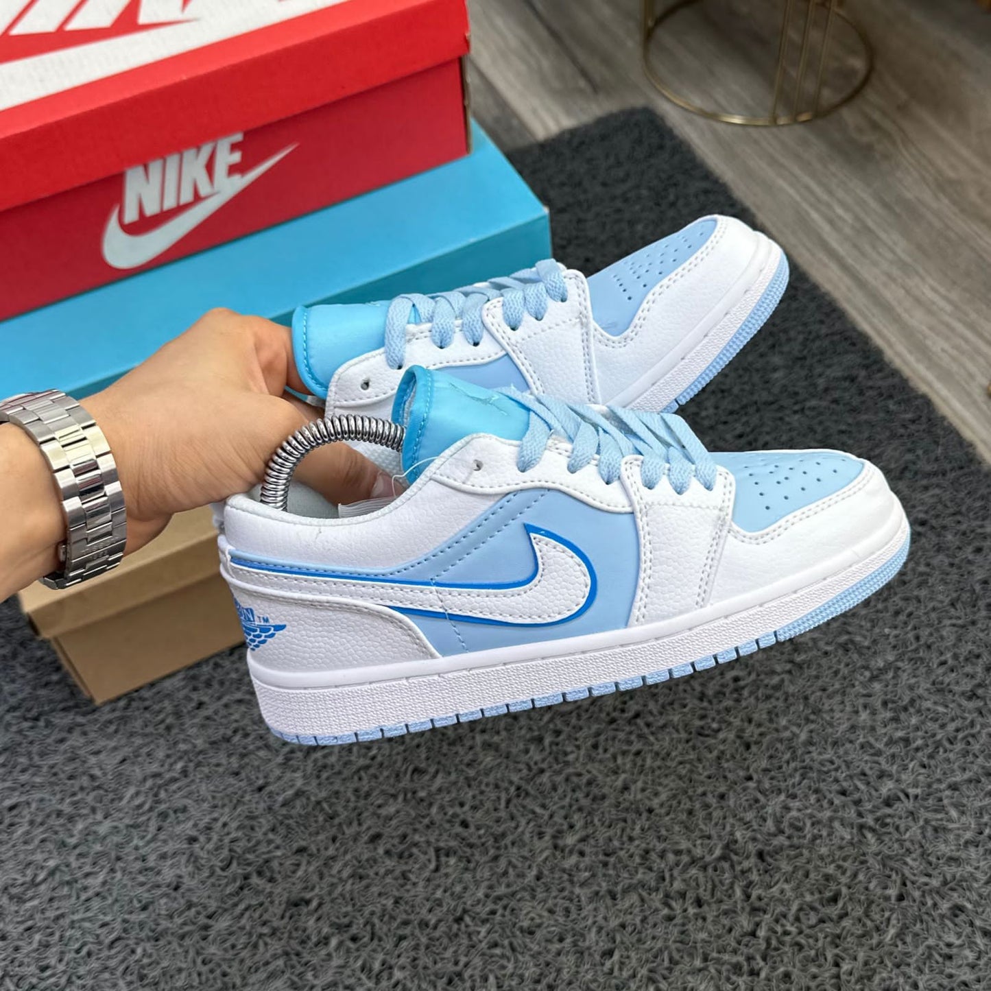 JORDAN RETRO 1 LOW HIELO Hombre Y Dama