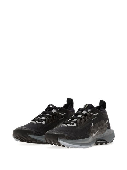NIKE GORO TEX