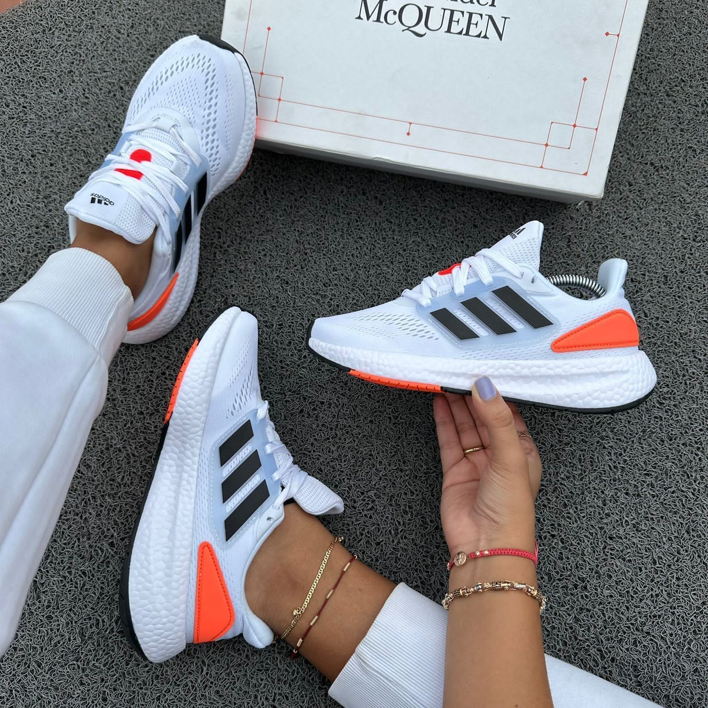 ADIDAS PUREBOOST DAMA Y CABALLERO