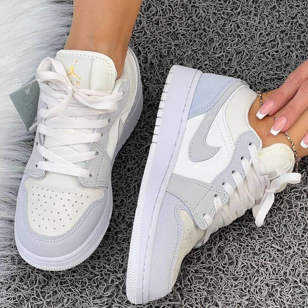 NIKE PARIS DAMA Y CABALLERO