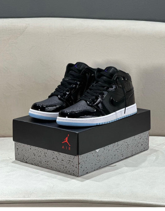 JORDAN RETRO 1 CHAROL DAMA💃🏻Y CABALLERO