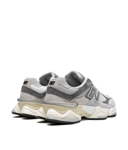 NEW BALANCE 9060 - GRIS